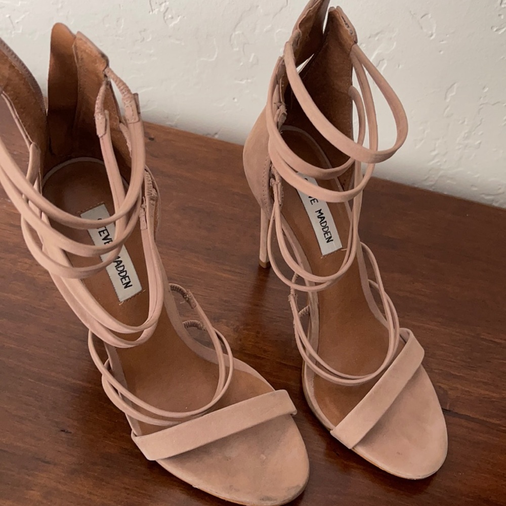 Steve Madden nude/beige Heels 7